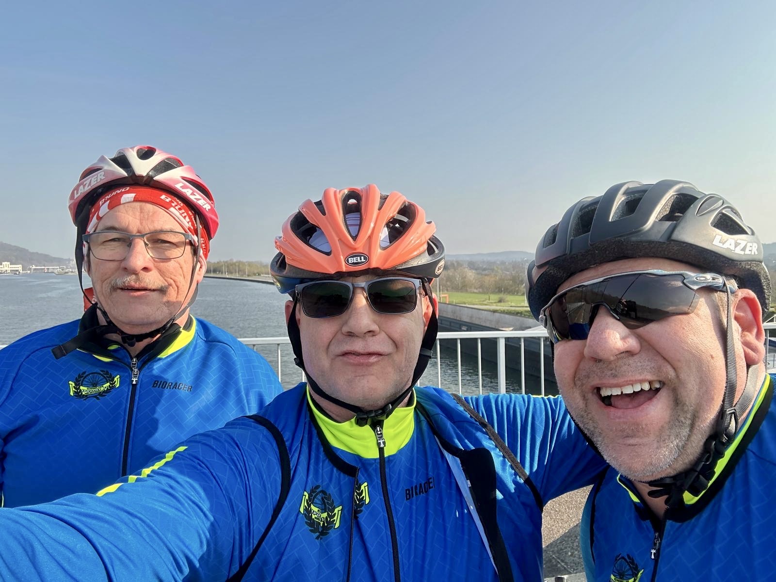 b44acbc0-d9e9-4c1d-9224-b968d18032a0